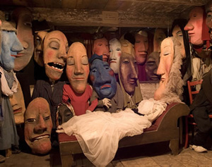 bread_and_puppet_museum4_edited-1.jpg
